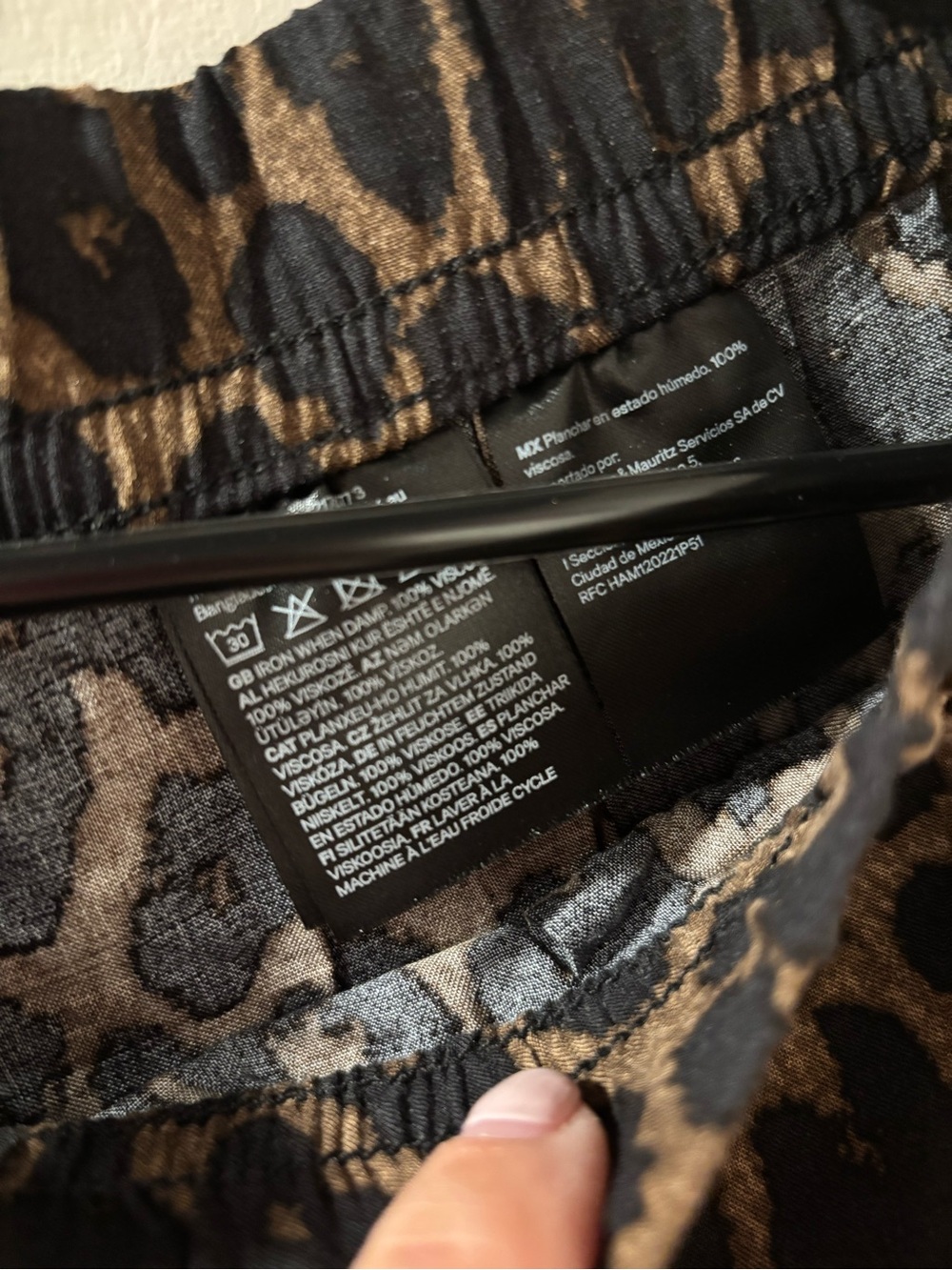 H&M Leopard Print Pull-On Pants - Picture 6 of 7